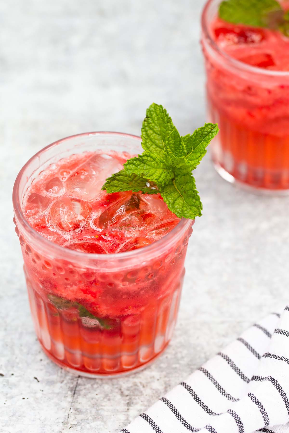 Virgin Strawberry Mojito